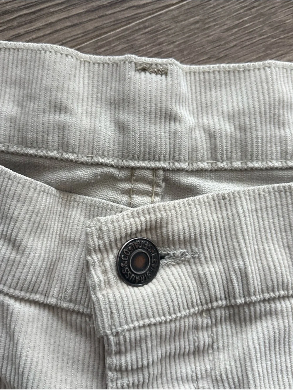 Men's vintage Levi’s 551 white tab corduroy light beige straight pants 34/32